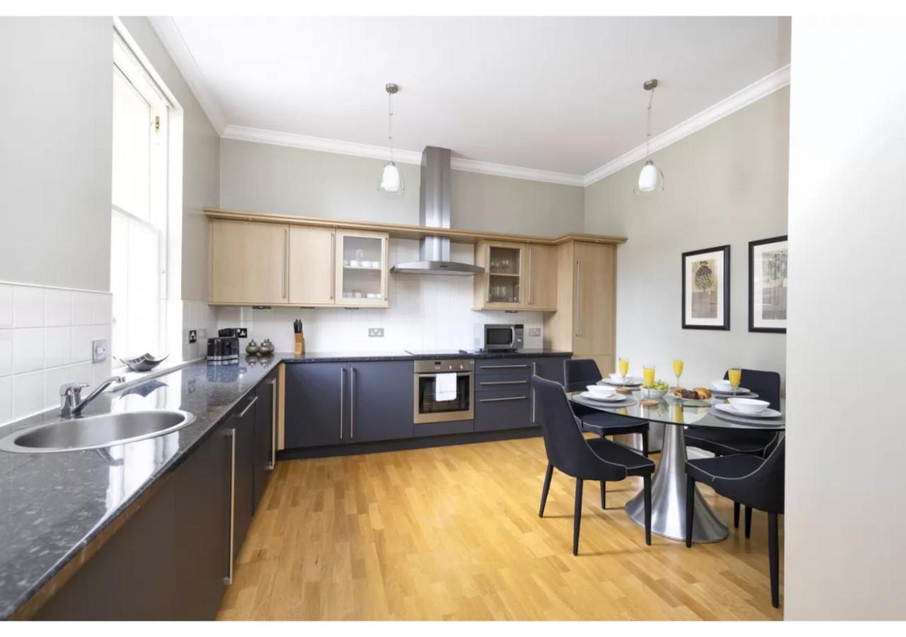 אדינבורו Royal Mile Apartments By Joivy מראה חיצוני תמונה
